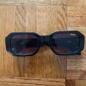 Quay “HYPED UP” Sunglasses